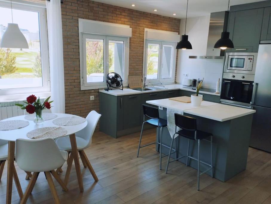 Precioso Apartamento En Pamplona Junto Al Centro Exteriér fotografie